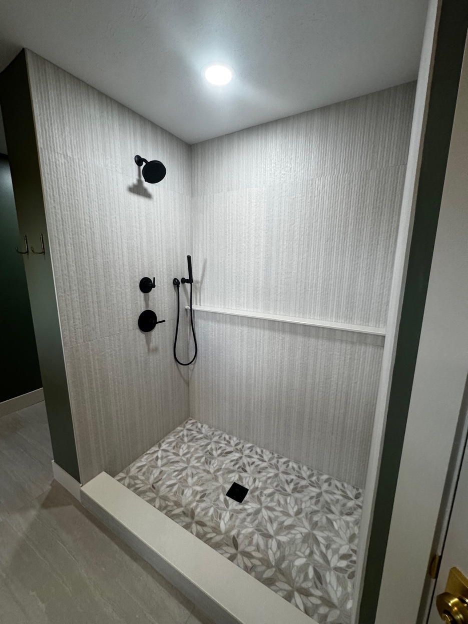 Shower with floral tile